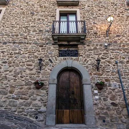 Palazzo Cantarella Bed and breakfast