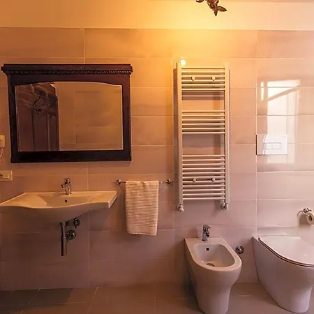 Palazzo Cantarella Bed & Breakfast *