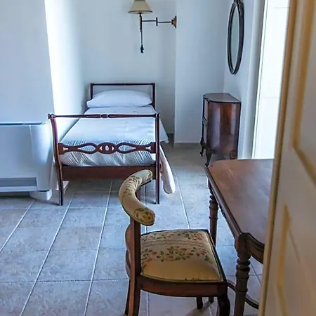 Palazzo Cantarella Bed & Breakfast *