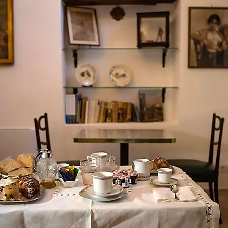 Palazzo Cantarella Bed & Breakfast *